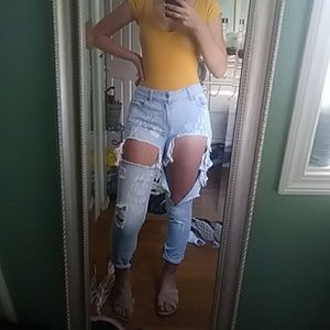 *****SOLD****Distressed jeans
